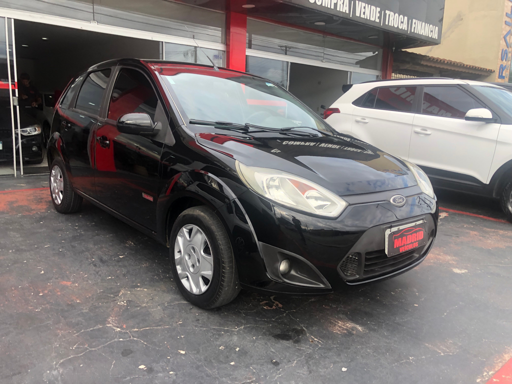 Ford Fiesta Hatch Preto