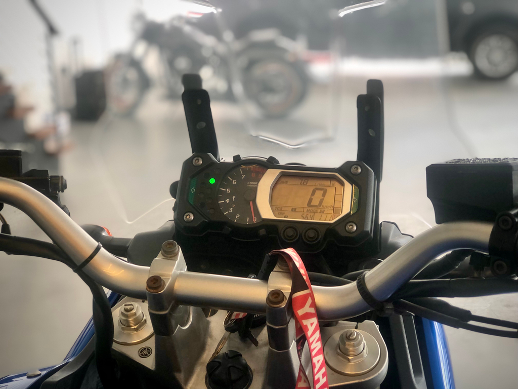 Yamaha XT Azul