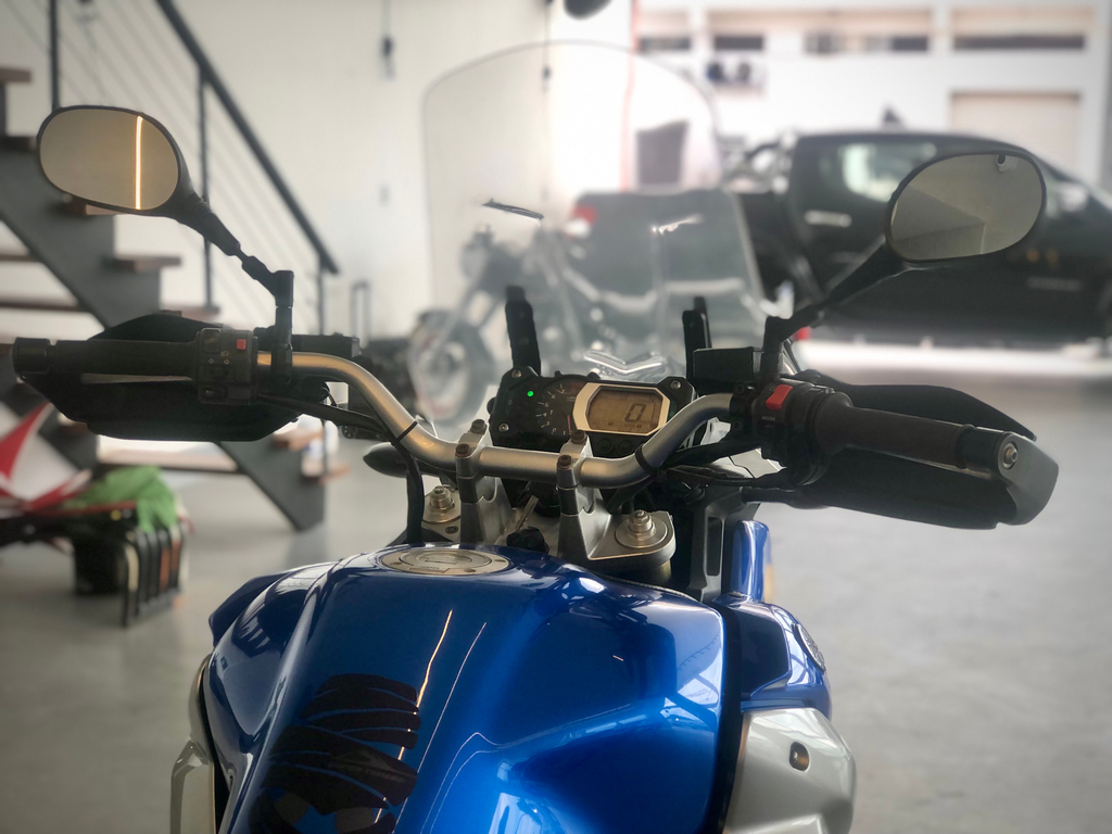 Yamaha XT Azul
