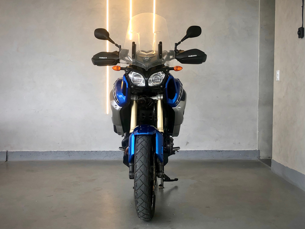 Yamaha XT Azul