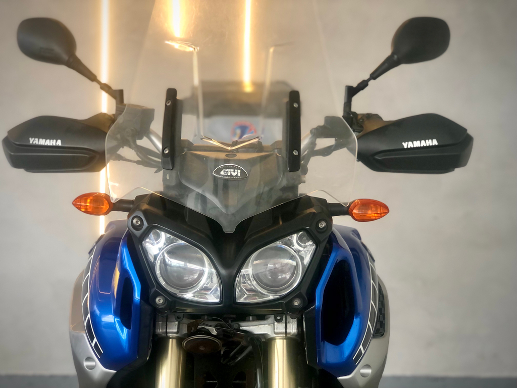 Yamaha XT Azul