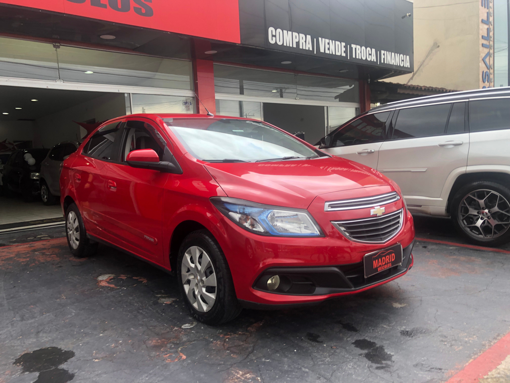 Chevrolet Prisma Vermelho
