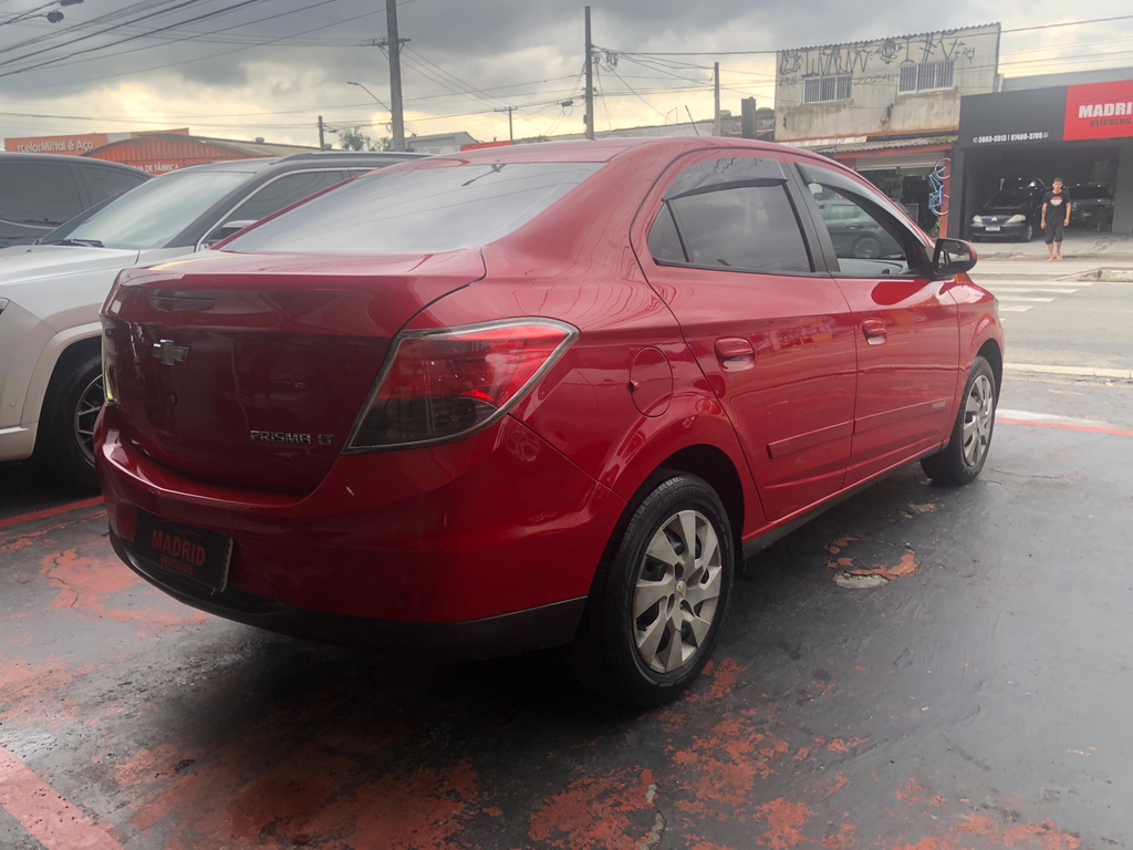 Chevrolet Prisma Vermelho