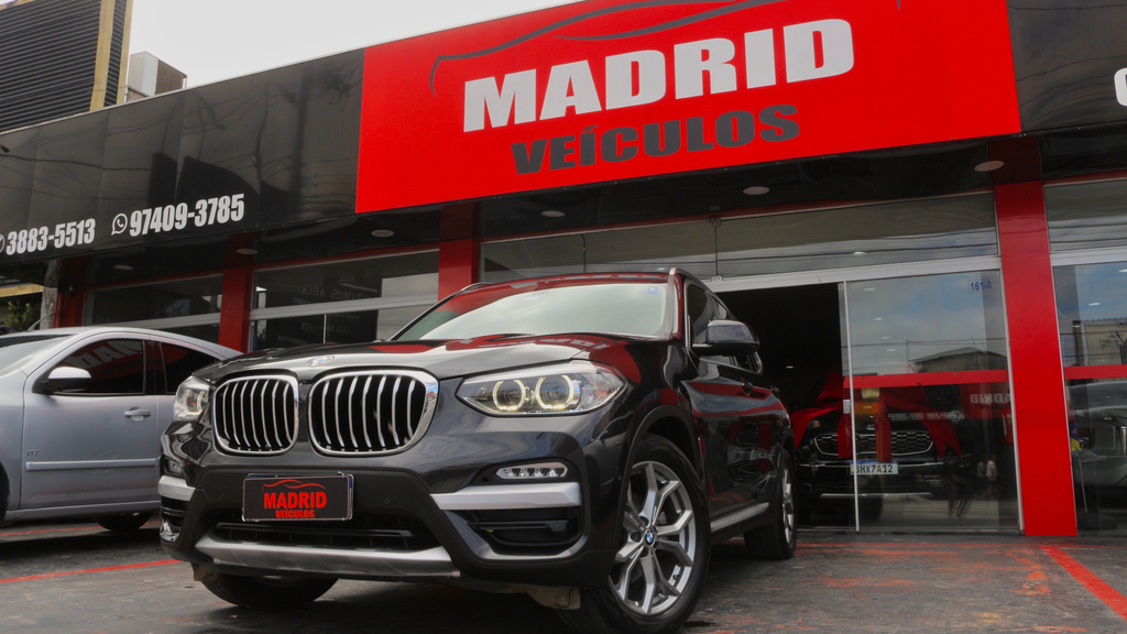 BMW X3 Cinza
