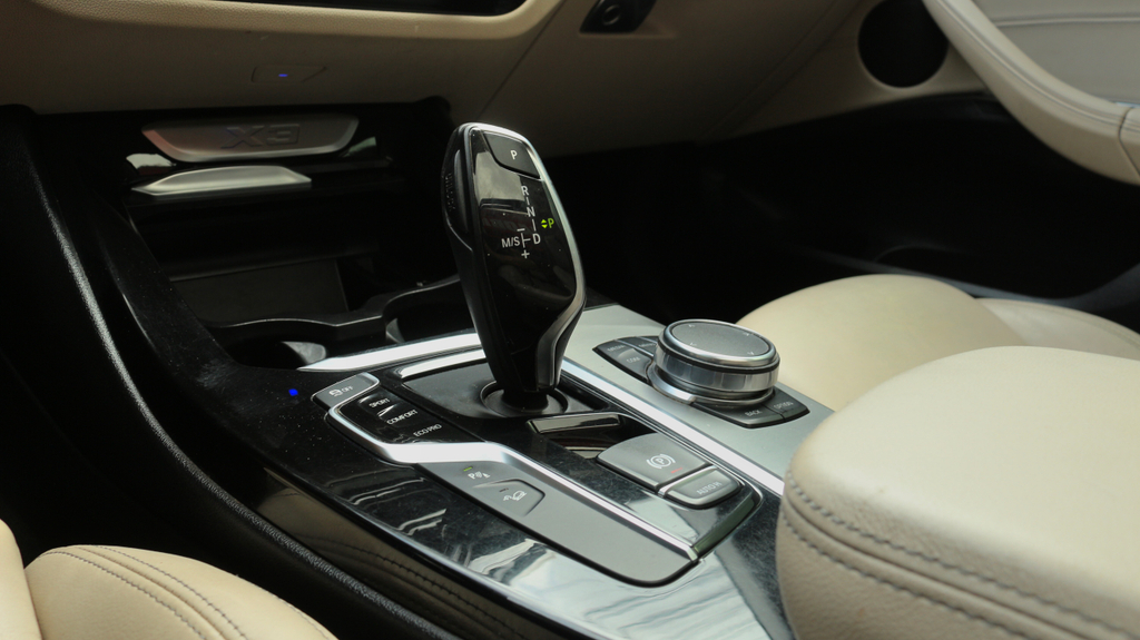 BMW X3 Cinza