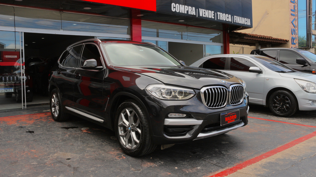 BMW X3 Cinza