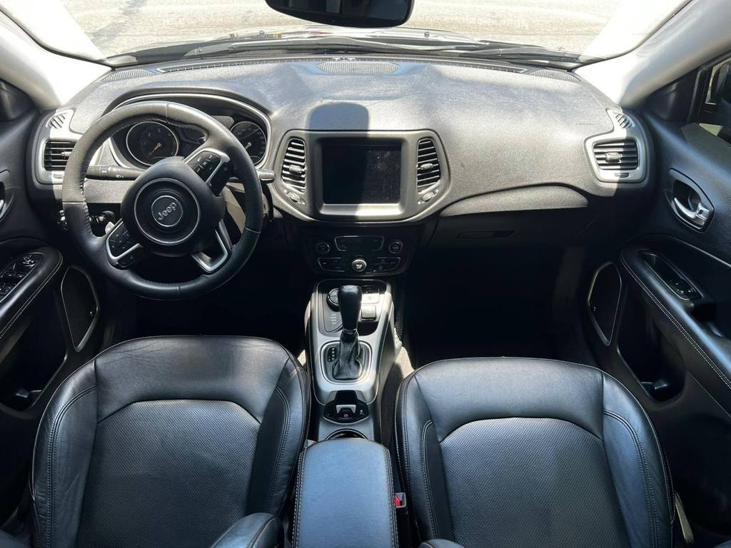 Jeep Compass Preto