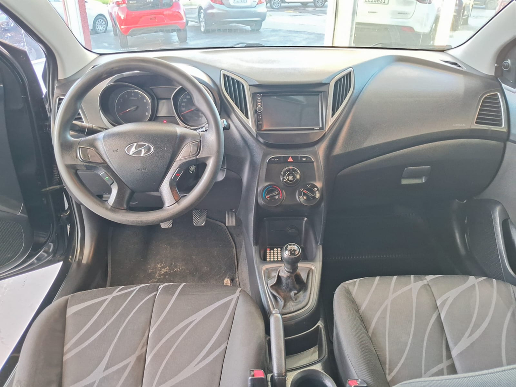 Hyundai HB20 Preto