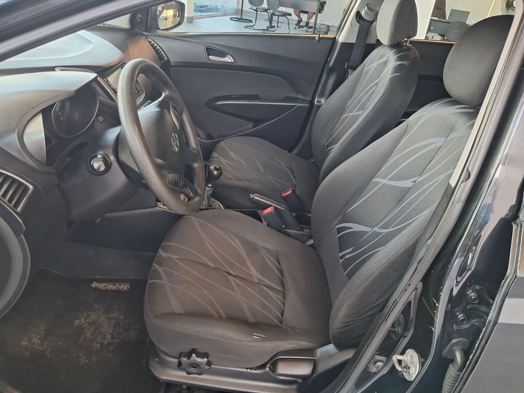 Hyundai HB20 Preto