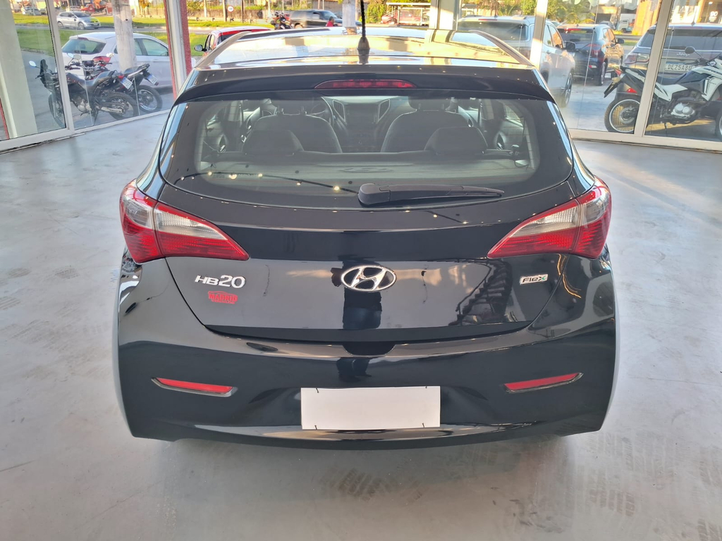 Hyundai HB20 Preto