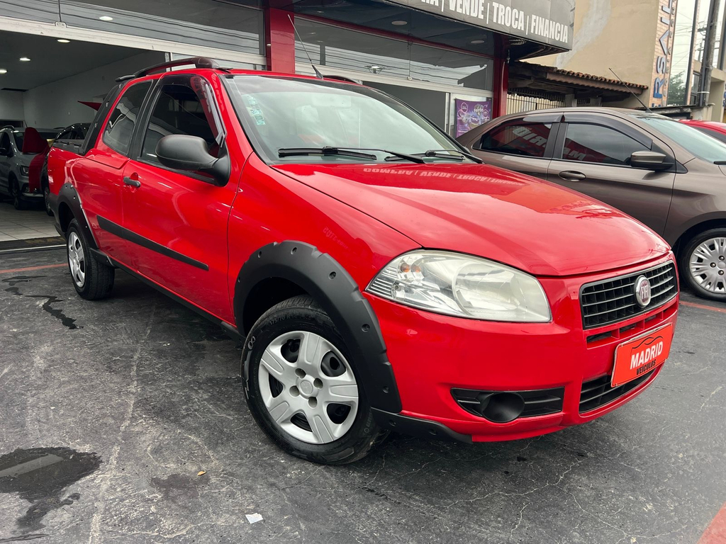 Fiat Strada Vermelho