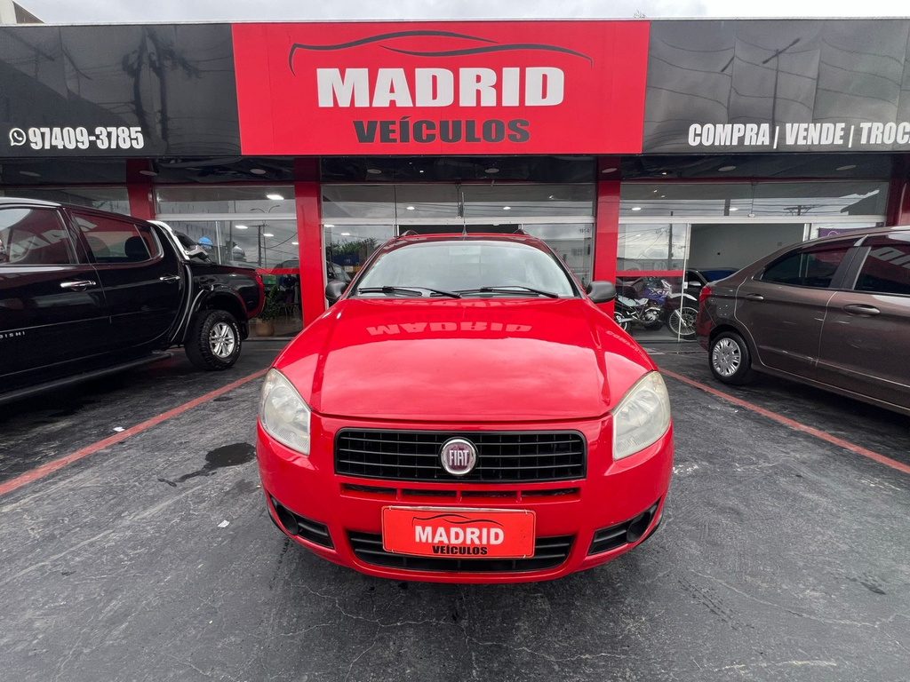 Fiat Strada Vermelho