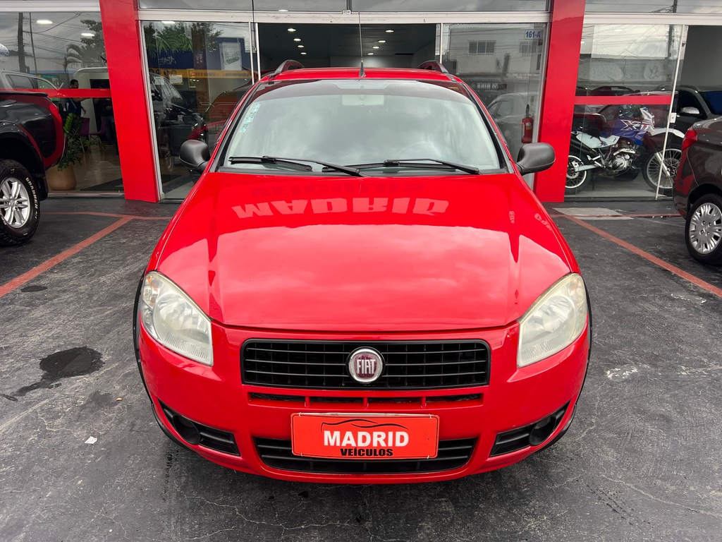Fiat Strada Vermelho