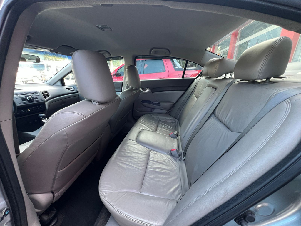 Honda Civic Sedan Cinza