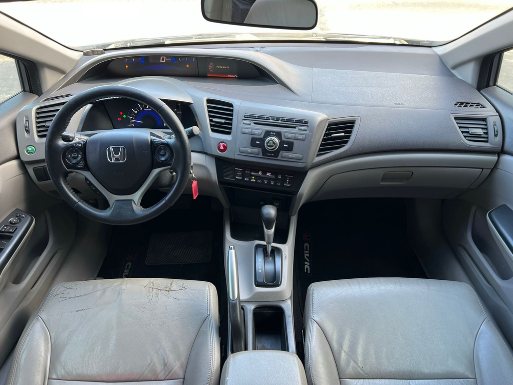 Honda Civic Sedan Cinza