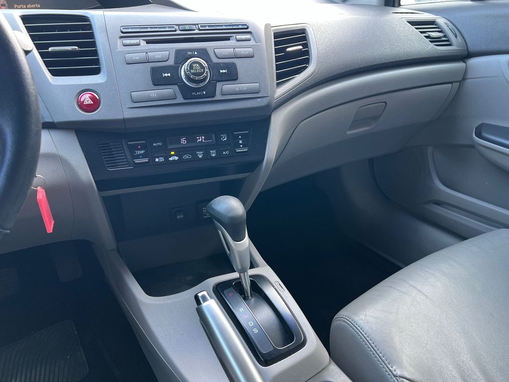Honda Civic Sedan Cinza