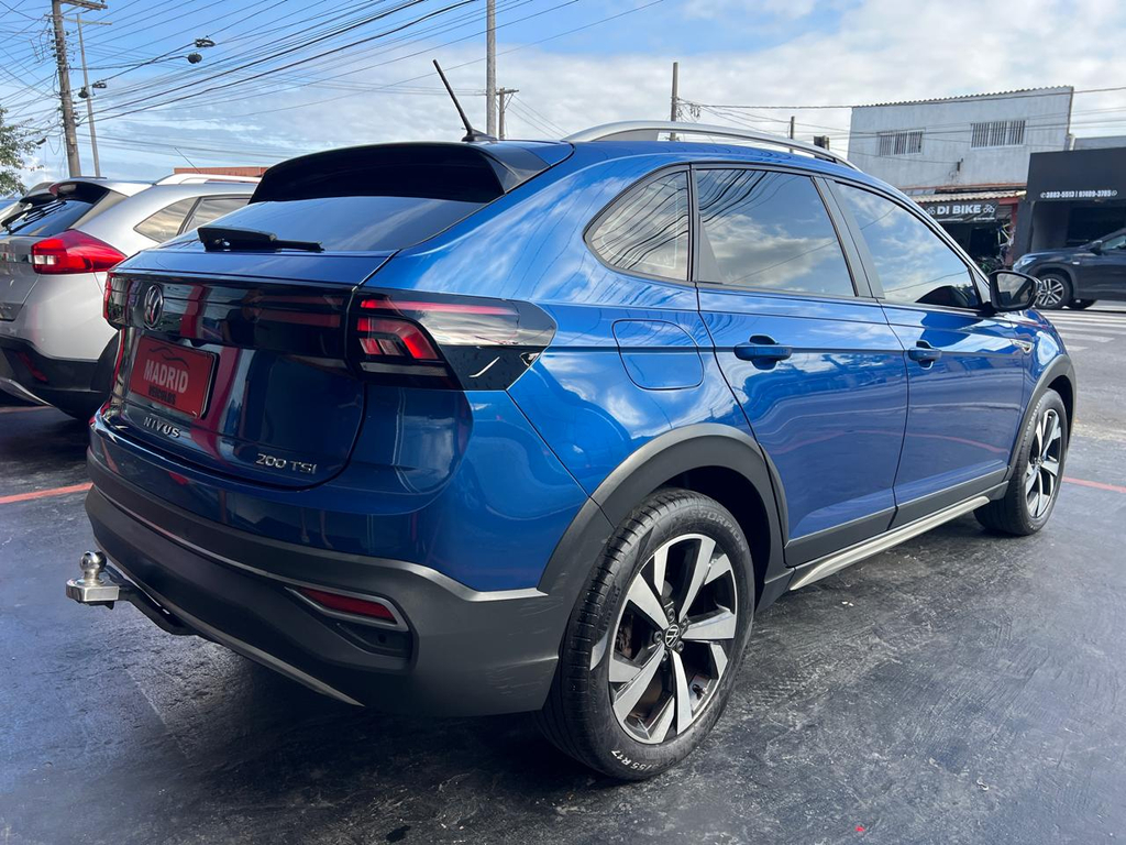 Volkswagen Nivus Azul