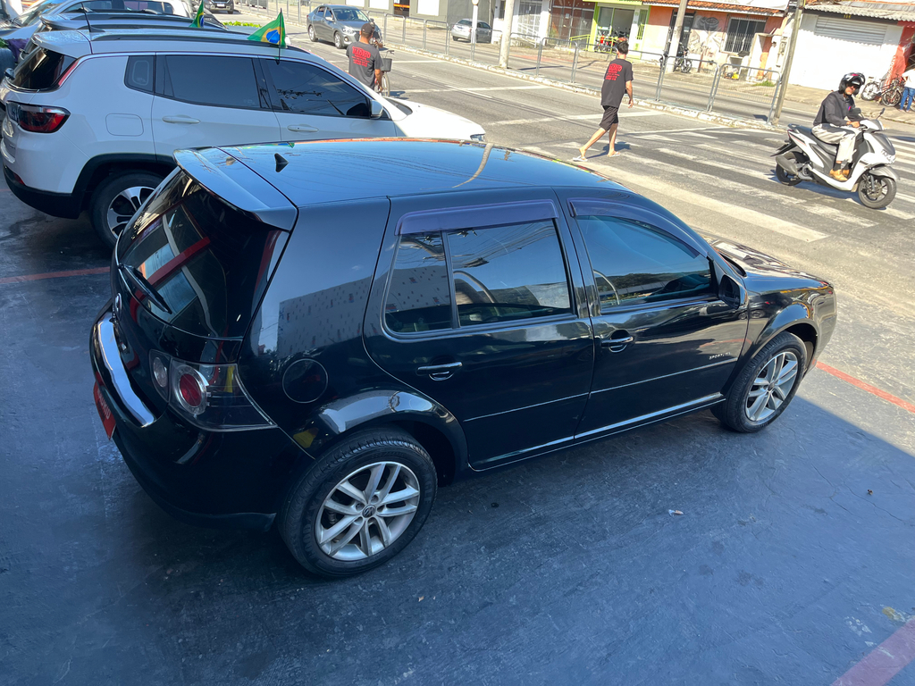 Volkswagen Golf Preto