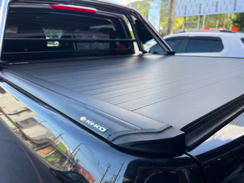 Nissan Frontier Preto