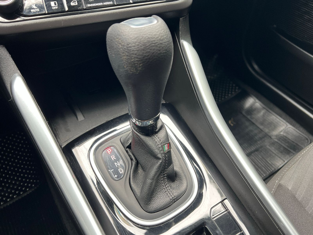 Fiat FASTBACK Cinza
