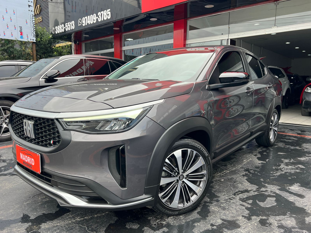 Fiat FASTBACK Cinza