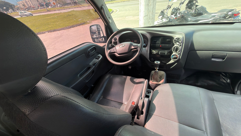 Kia Bongo Branco