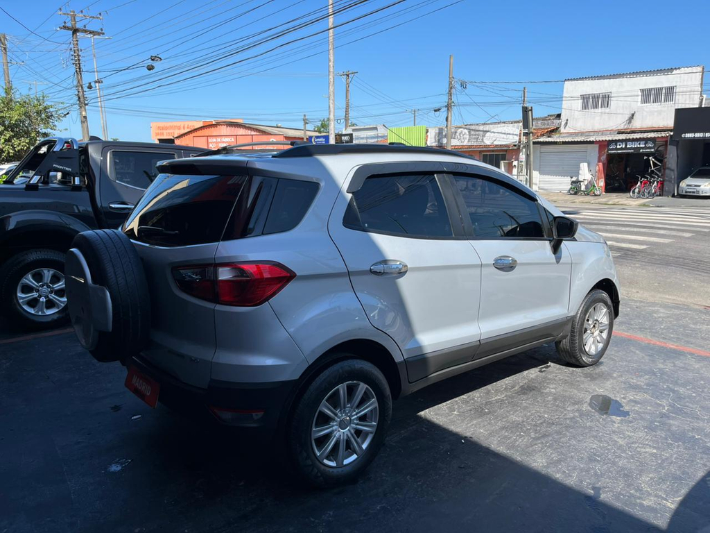 Ford EcoSport Prata