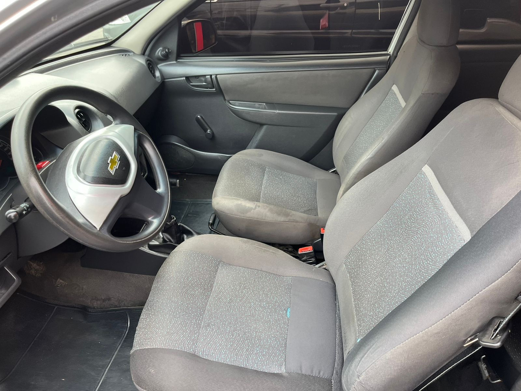 Chevrolet Celta Prata