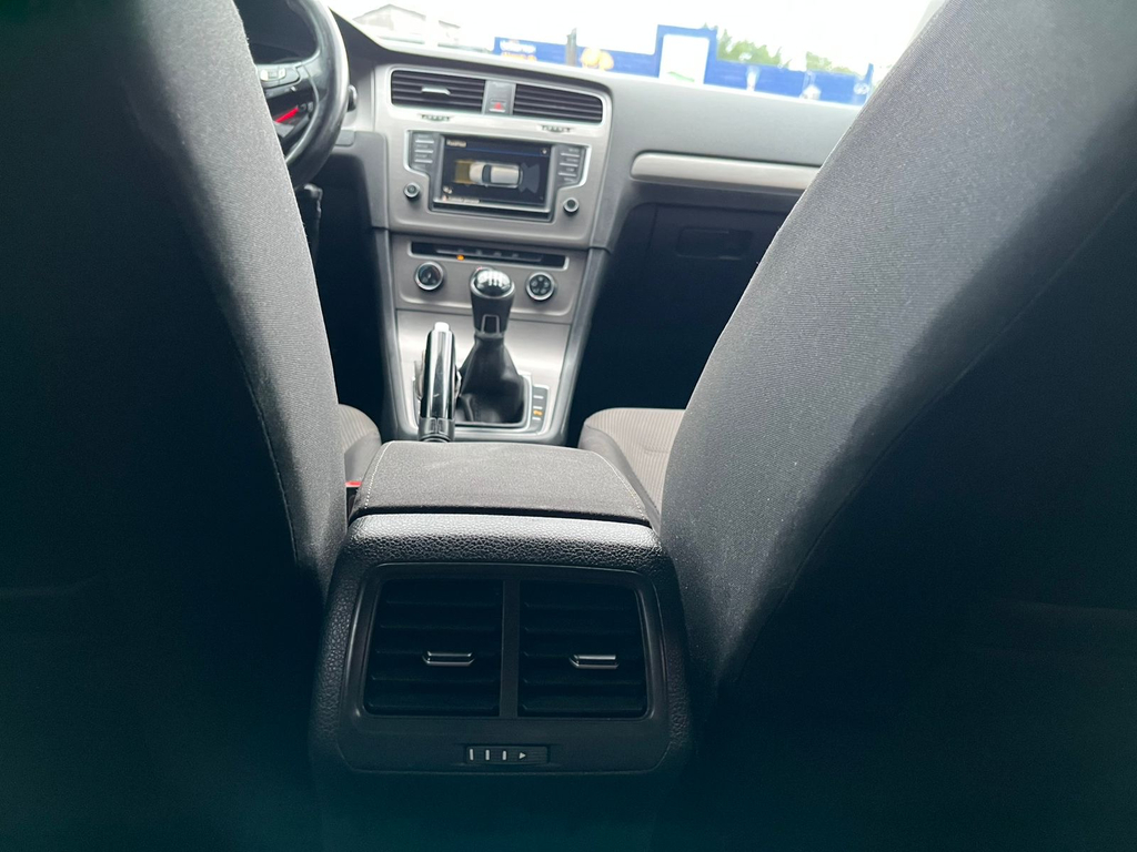 Volkswagen Golf Branco
