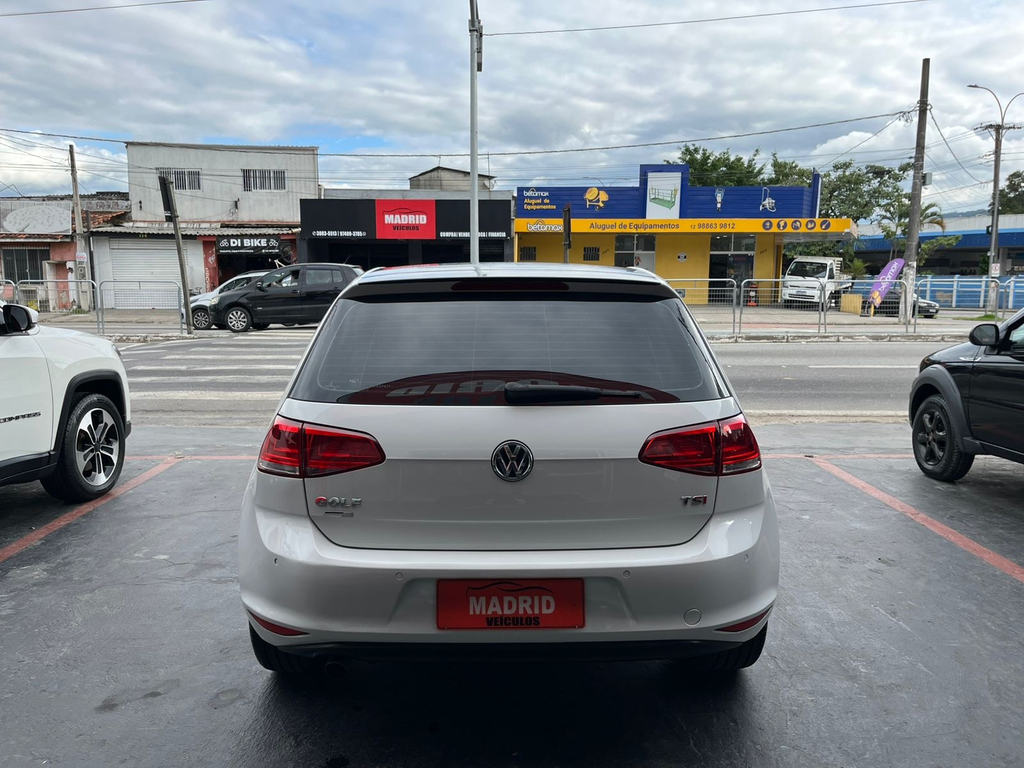 Volkswagen Golf Branco