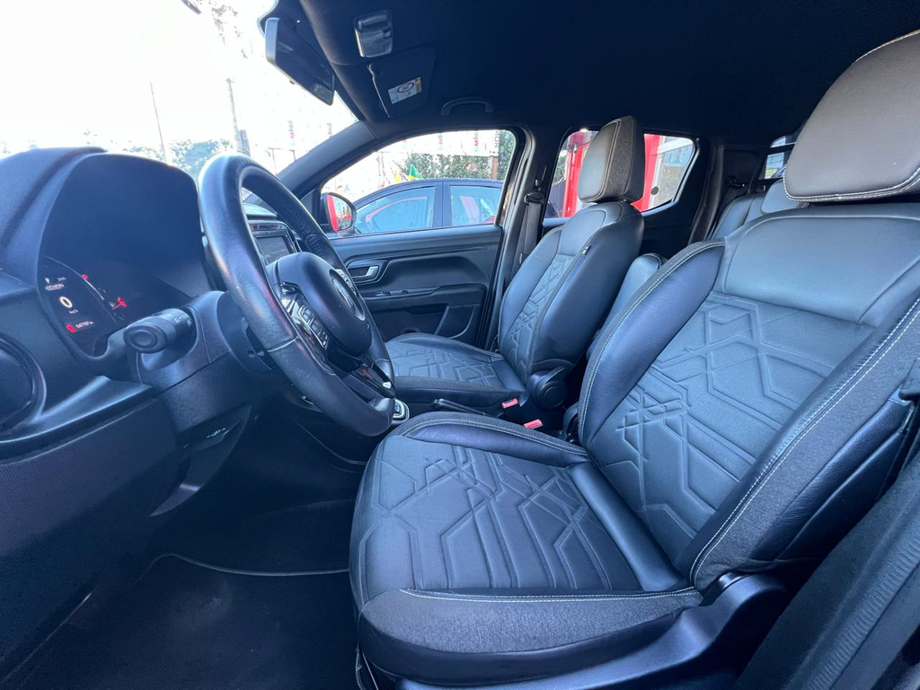 Fiat Strada Preto