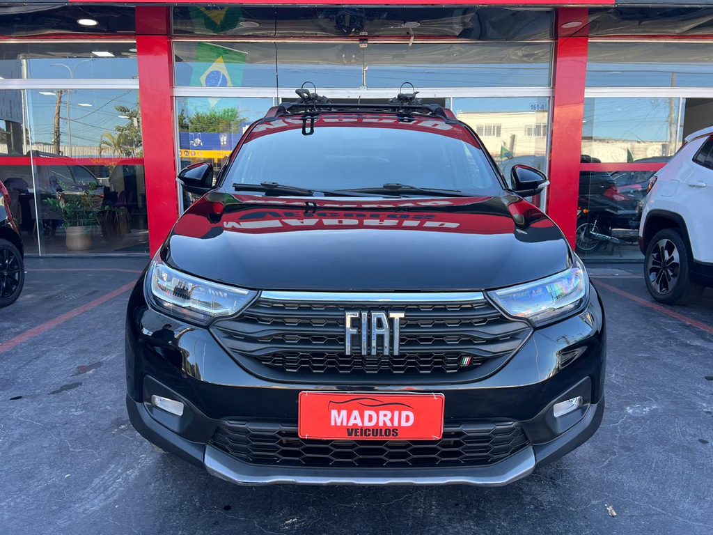 Fiat Strada Preto