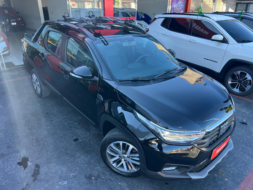 Fiat Strada Preto