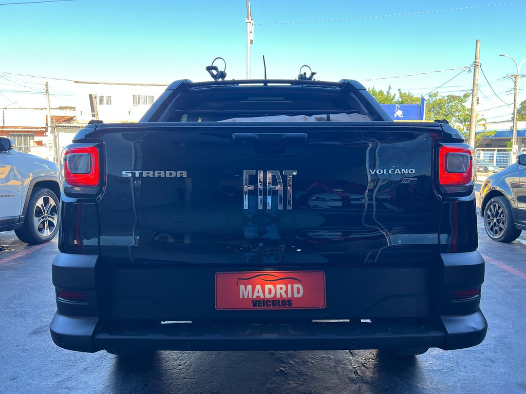 Fiat Strada Preto