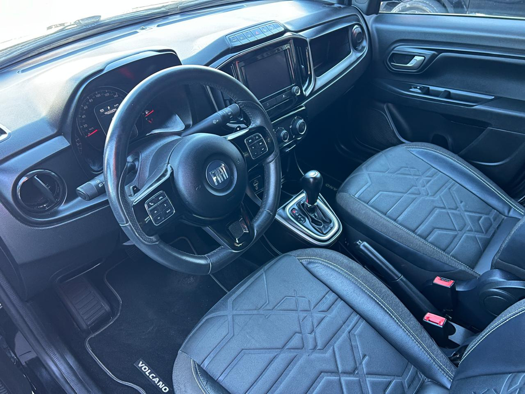 Fiat Strada Preto