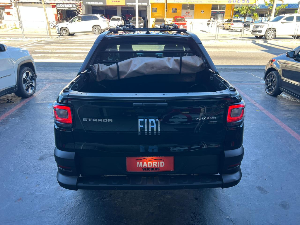 Fiat Strada Preto