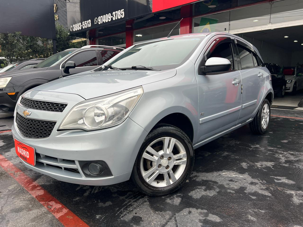 Chevrolet Agile Prata