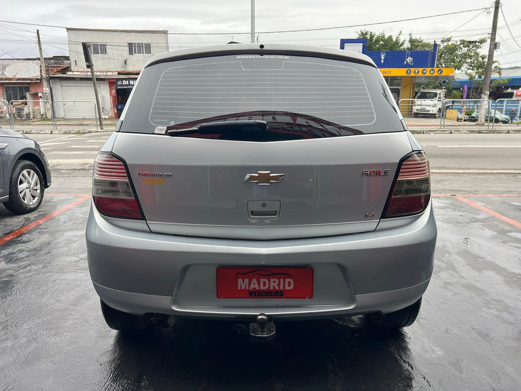 Chevrolet Agile Prata