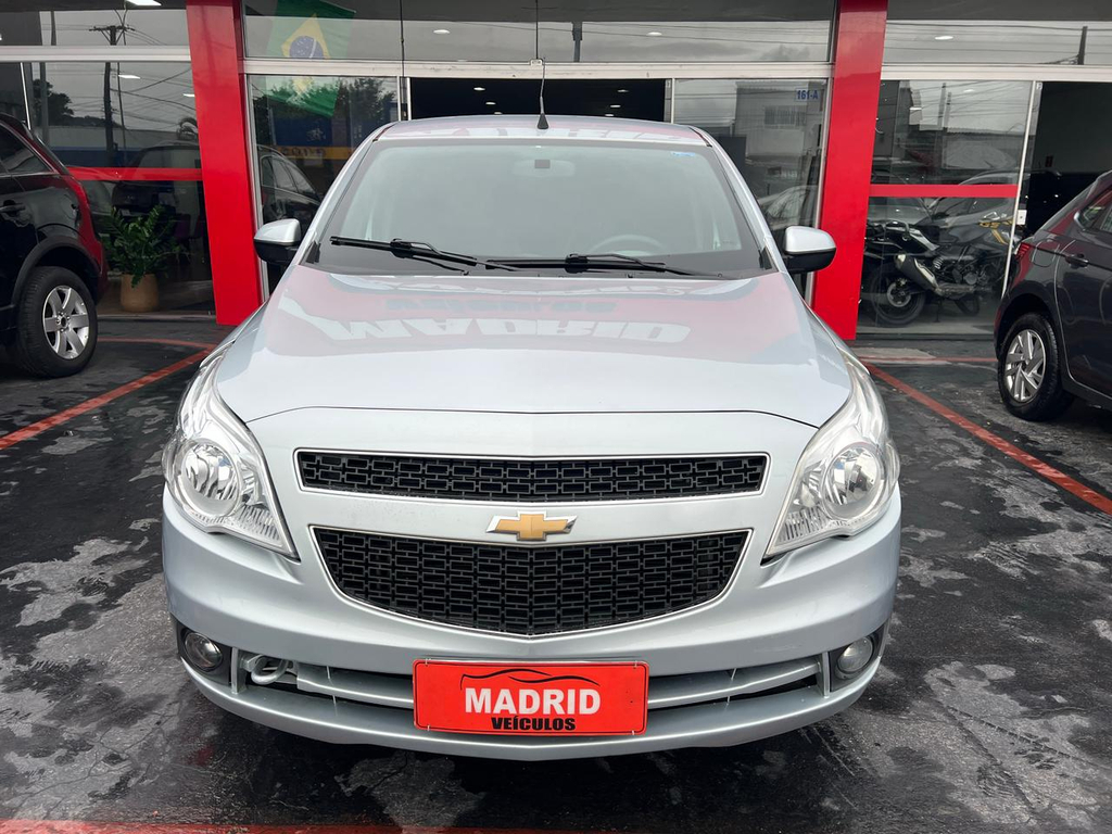 Chevrolet Agile Prata