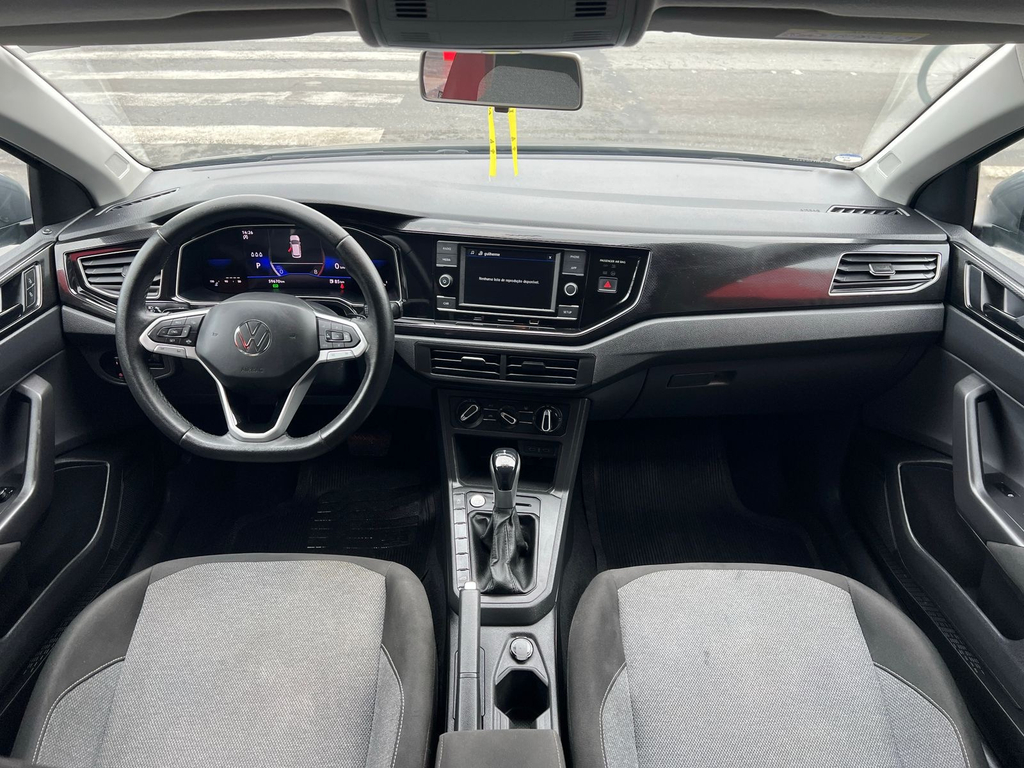 Volkswagen Polo Cinza