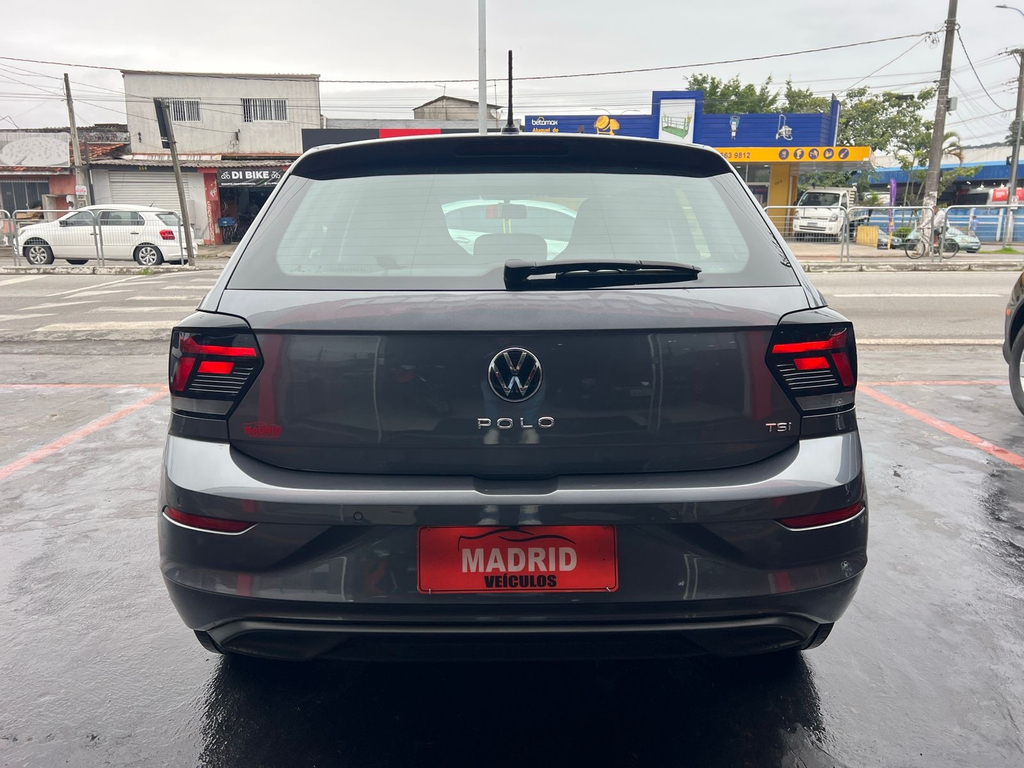 Volkswagen Polo Cinza