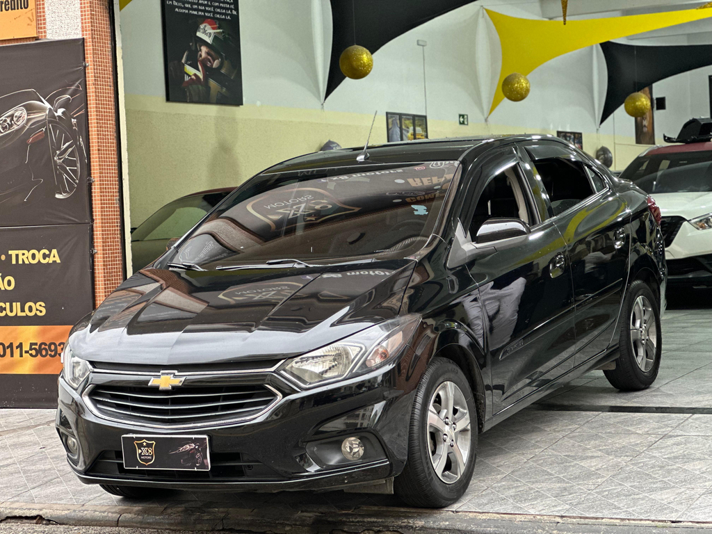 Chevrolet Prisma Preto