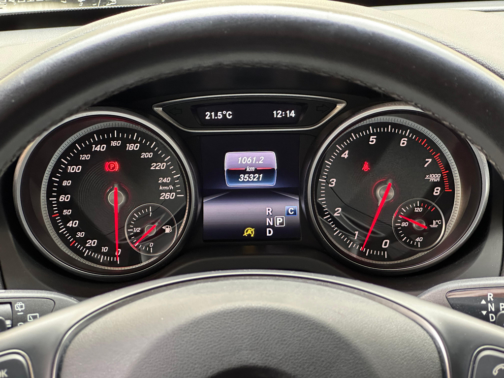 Mercedes Benz GLA-200 Preto
