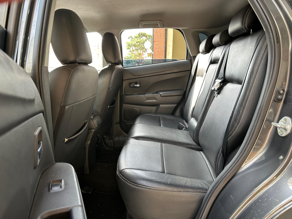 Mitsubishi ASX Cinza