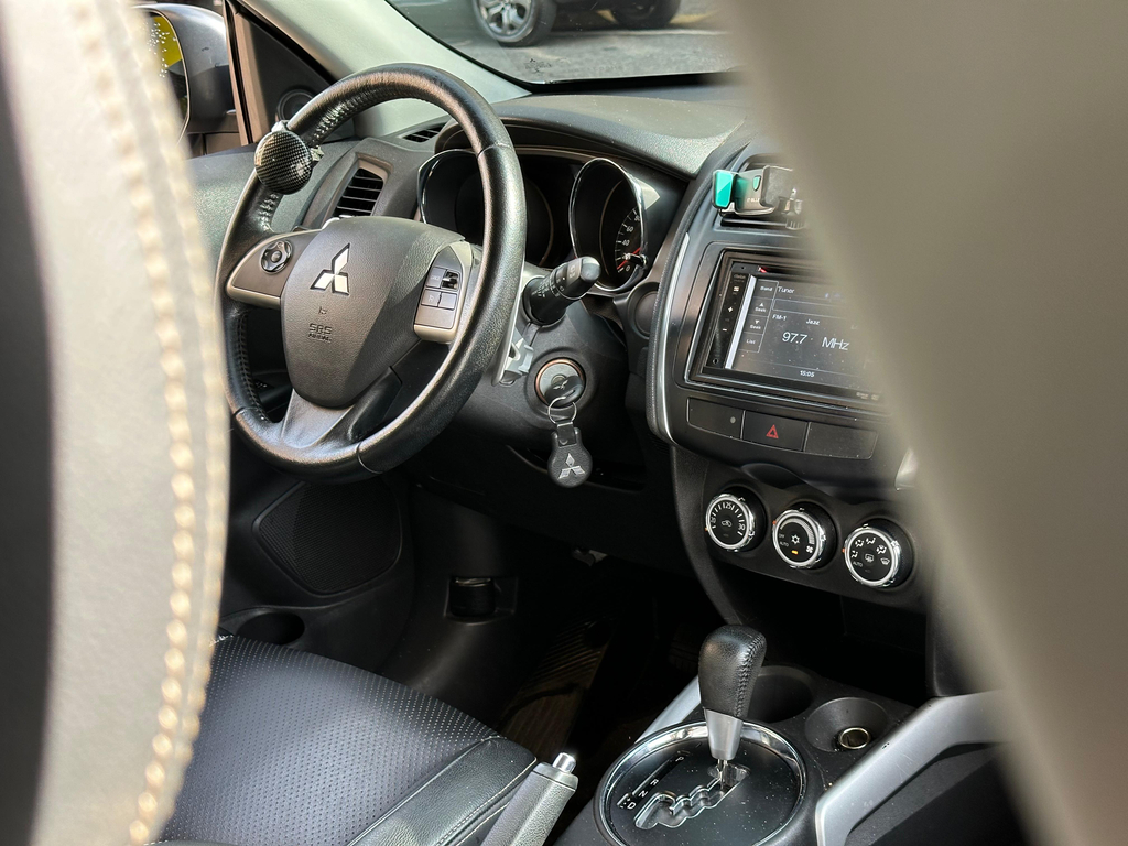 Mitsubishi ASX Cinza