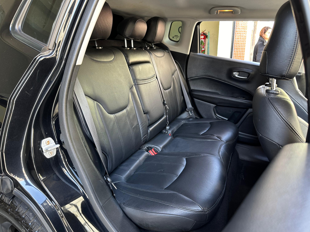 Jeep Compass Preto