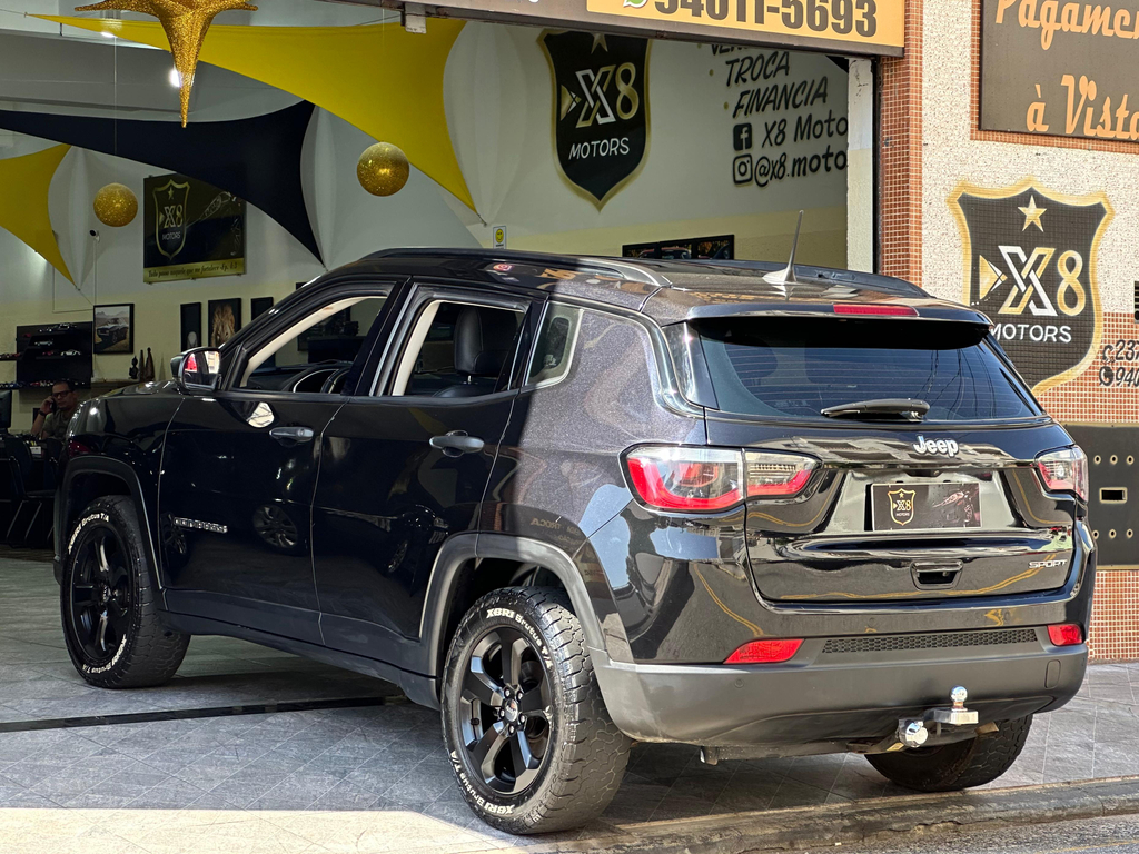 Jeep Compass Preto