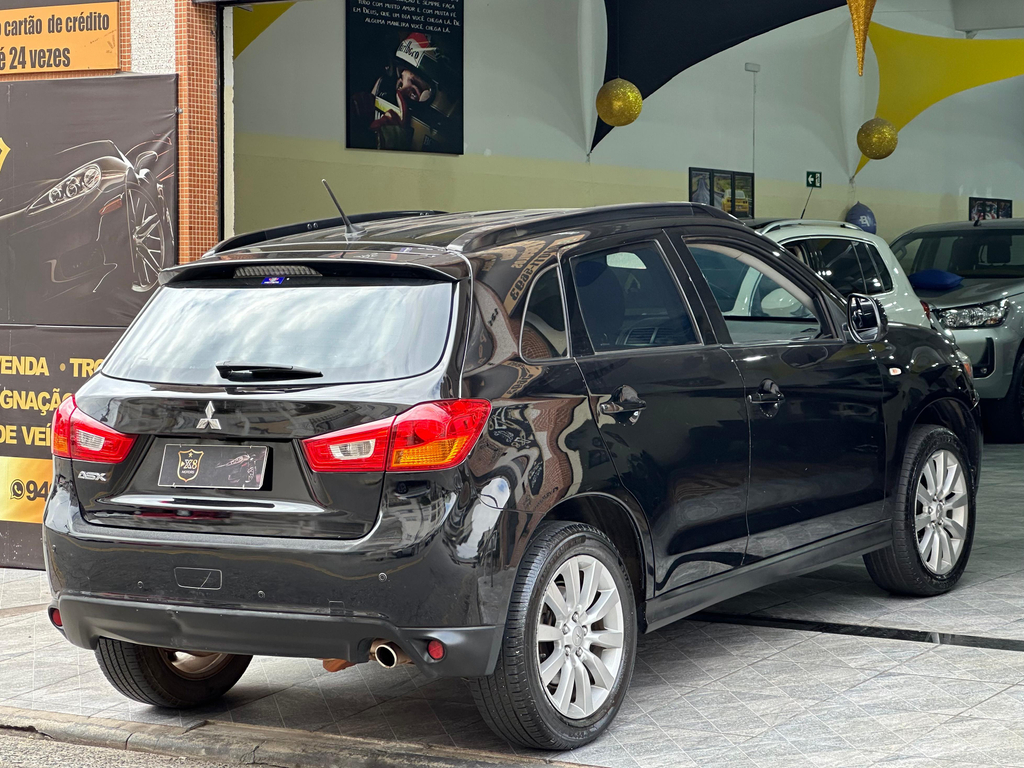 Mitsubishi ASX Preto