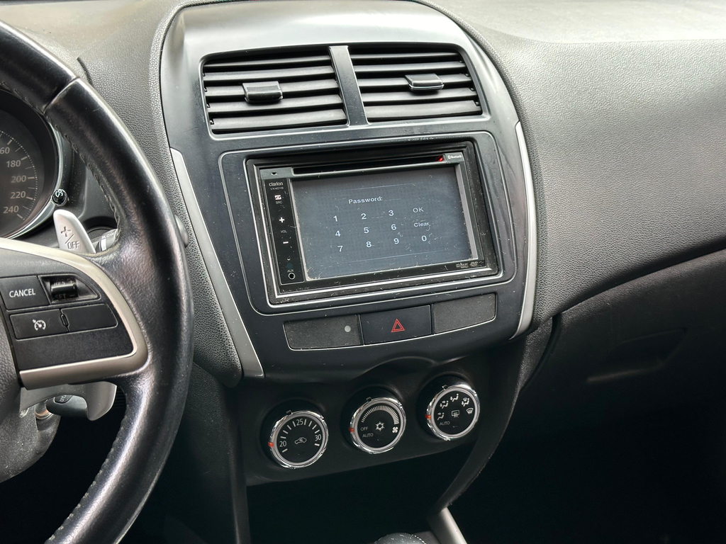 Mitsubishi ASX Preto