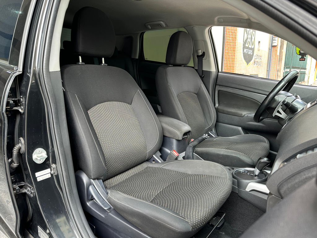 Mitsubishi ASX Preto